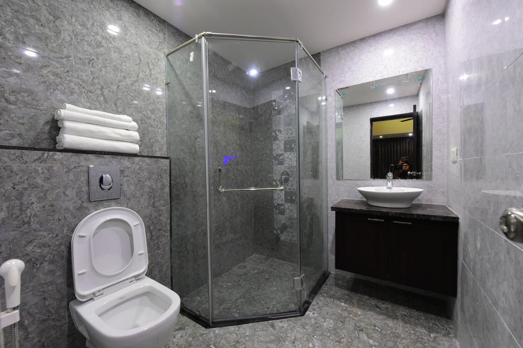 Hotel Opulence Nadiād Екстериор снимка
