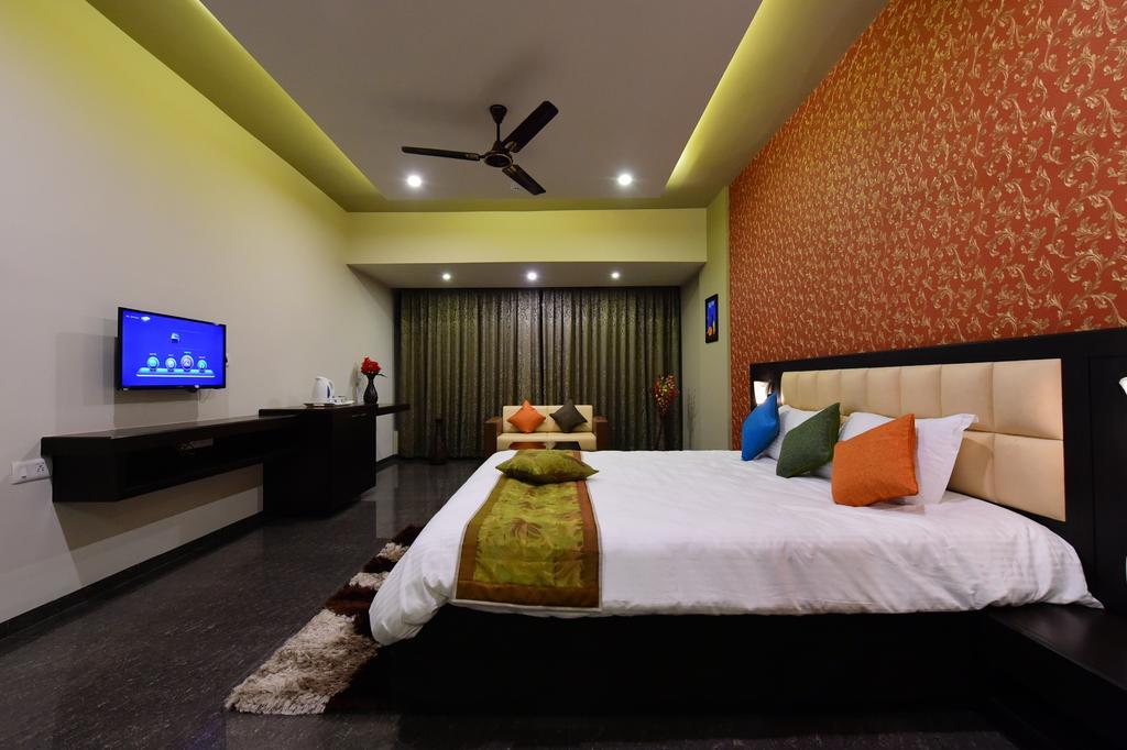 Hotel Opulence Nadiād Екстериор снимка